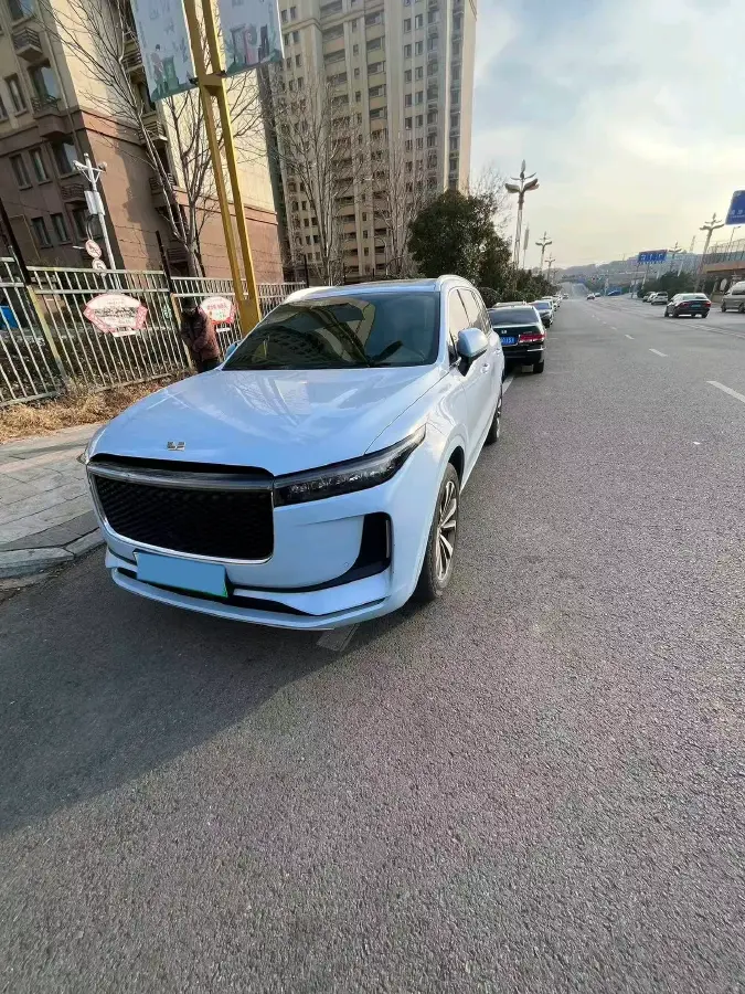 2020 Li ONE Range Extended 131HP REEV 40.5KWH