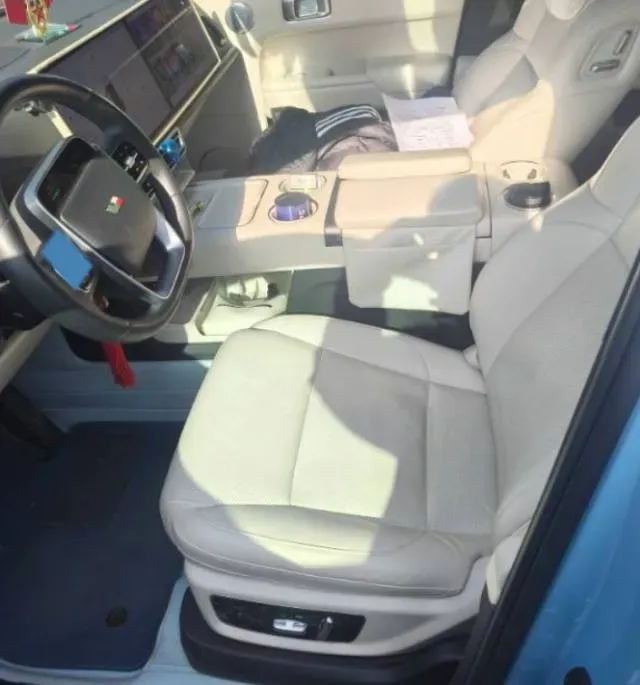 2024 Ford Bronco 2.3T 275HP L4 10AT,autocango,china used car exporter,china ev exporter,chinese used car exporter,chinese used ev exporter