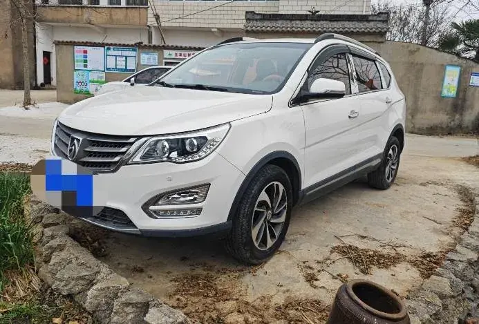 2016 BaoJun 560 1.8L 137HP L4 6MT