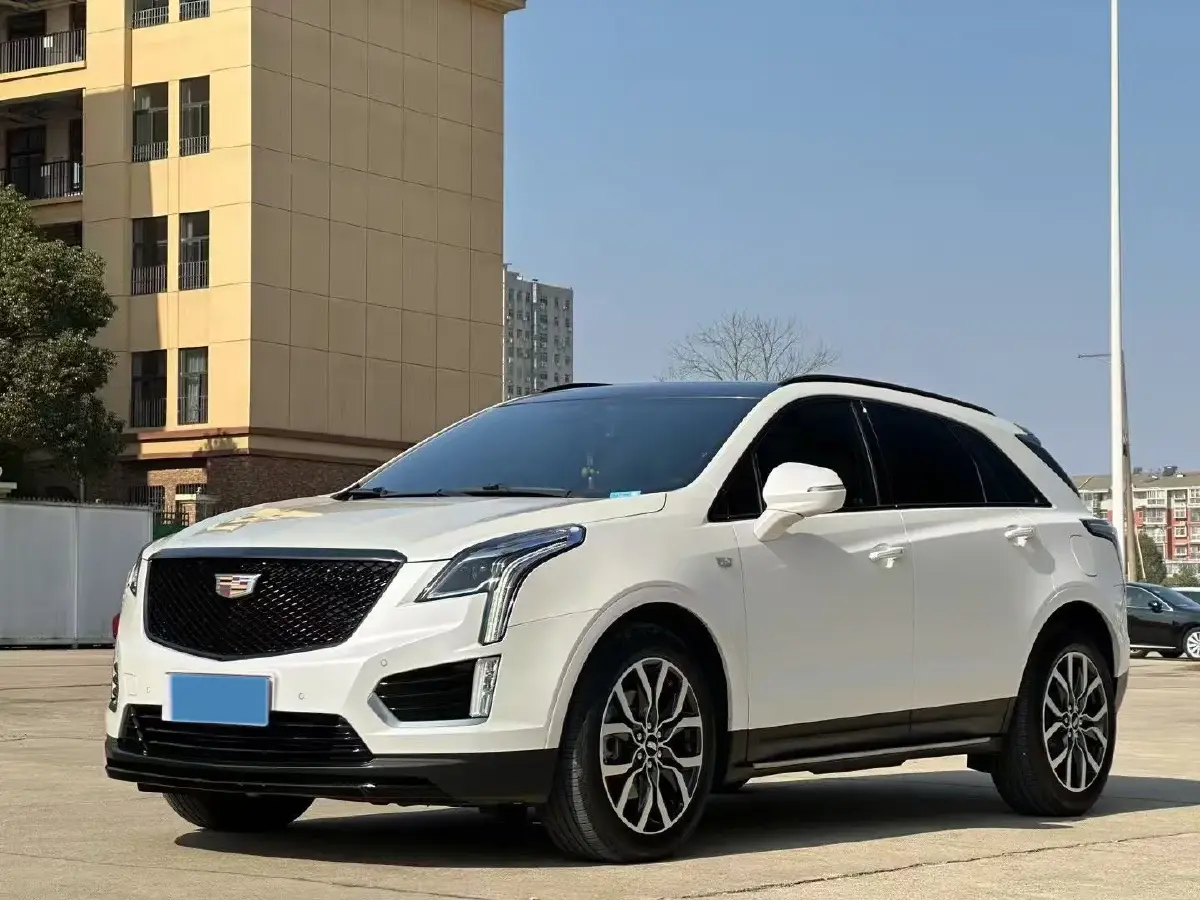 2022 Cadillac XT5 2.0T 237HP L4 9AT