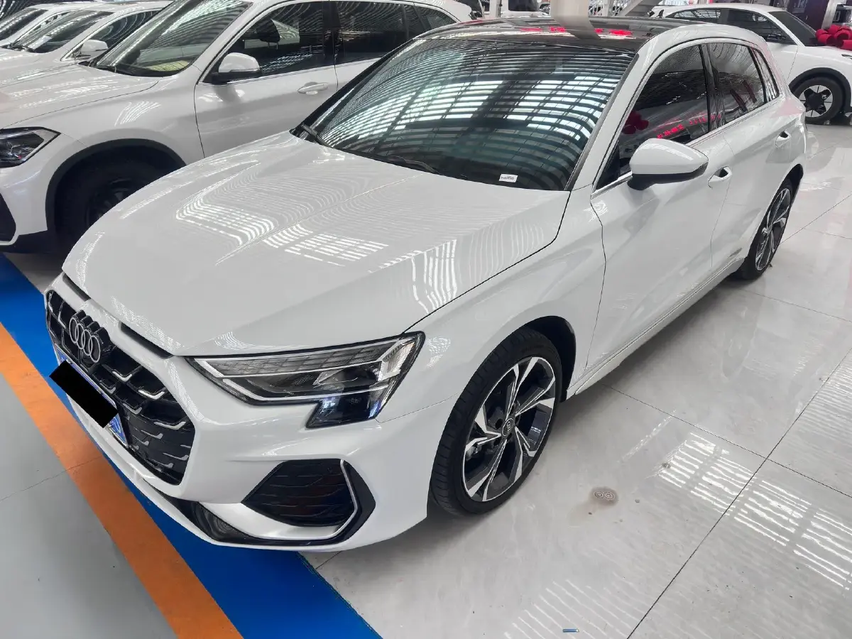 2025 Audi A3 1.5T 160HP L4 7DCT