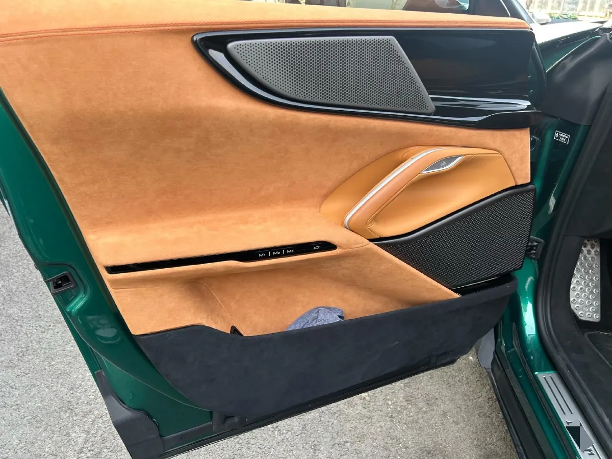 2023 Ferrari Purosangue 6.5L 725HP V12 8DCT,autocango,china used car exporter,china ev exporter,chinese used car exporter,chinese used ev exporter