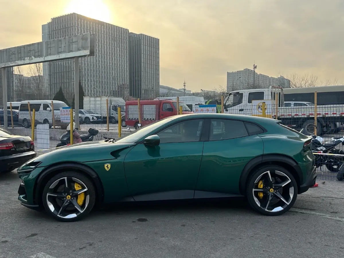 2023 Ferrari Purosangue 6.5L 725HP V12 8DCT,autocango,china used car exporter,china ev exporter,chinese used car exporter,chinese used ev exporter