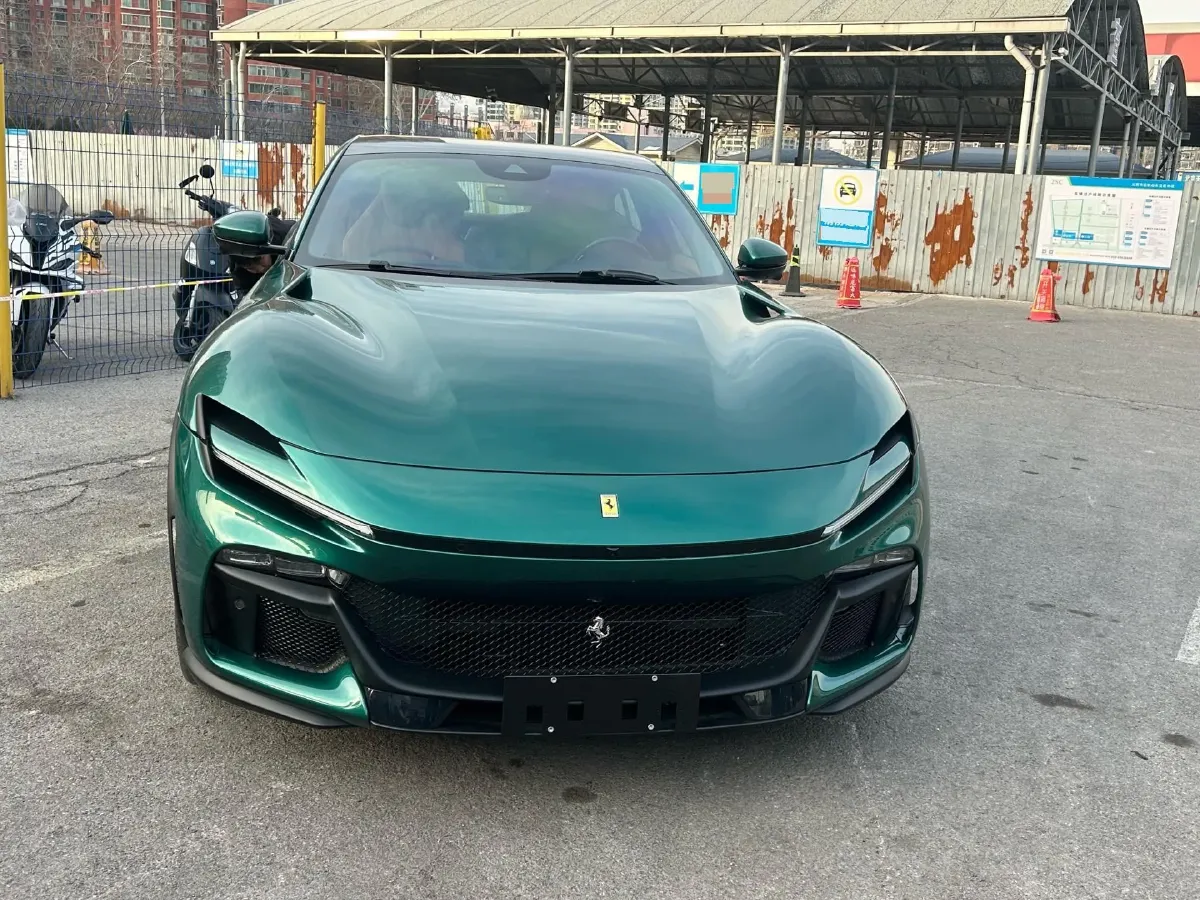 2023 Ferrari Purosangue 6.5L 725HP V12 8DCT,autocango,china used car exporter,china ev exporter,chinese used car exporter,chinese used ev exporter