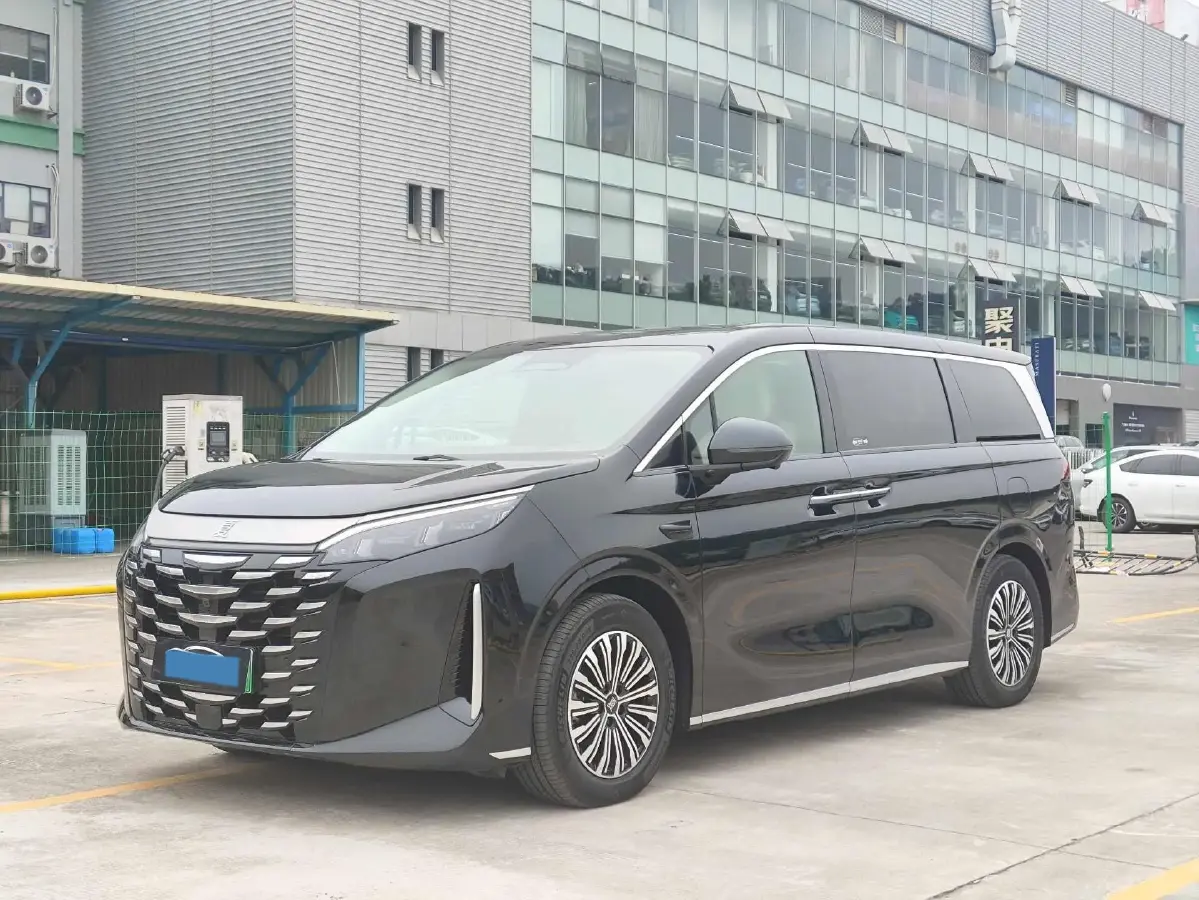 2026 BYD Xia 1.5T 156HP L4 E-CVT PHEV