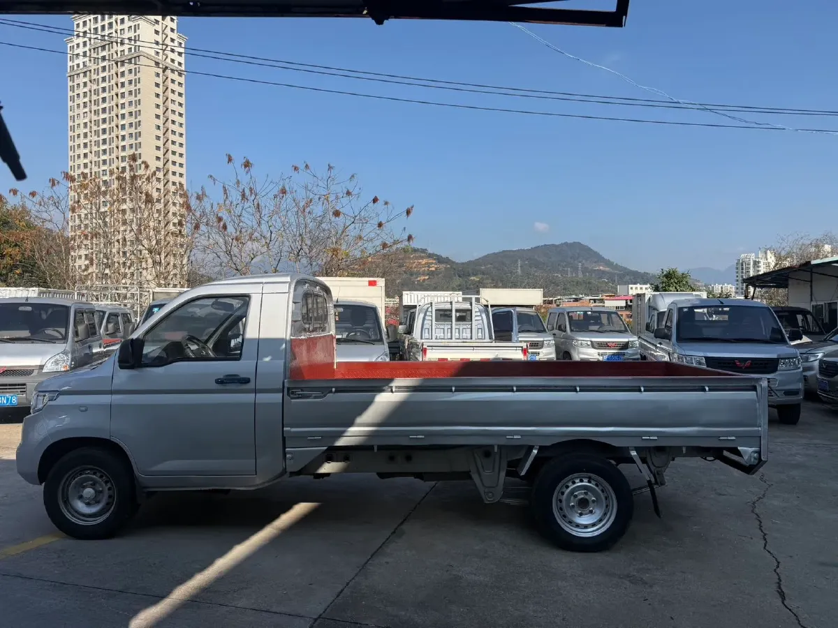 2019 WuLing RongGuang New Truck 1.8L 133HP L4 5MT,autocango,china used car exporter,china ev exporter,chinese used car exporter,chinese used ev exporter