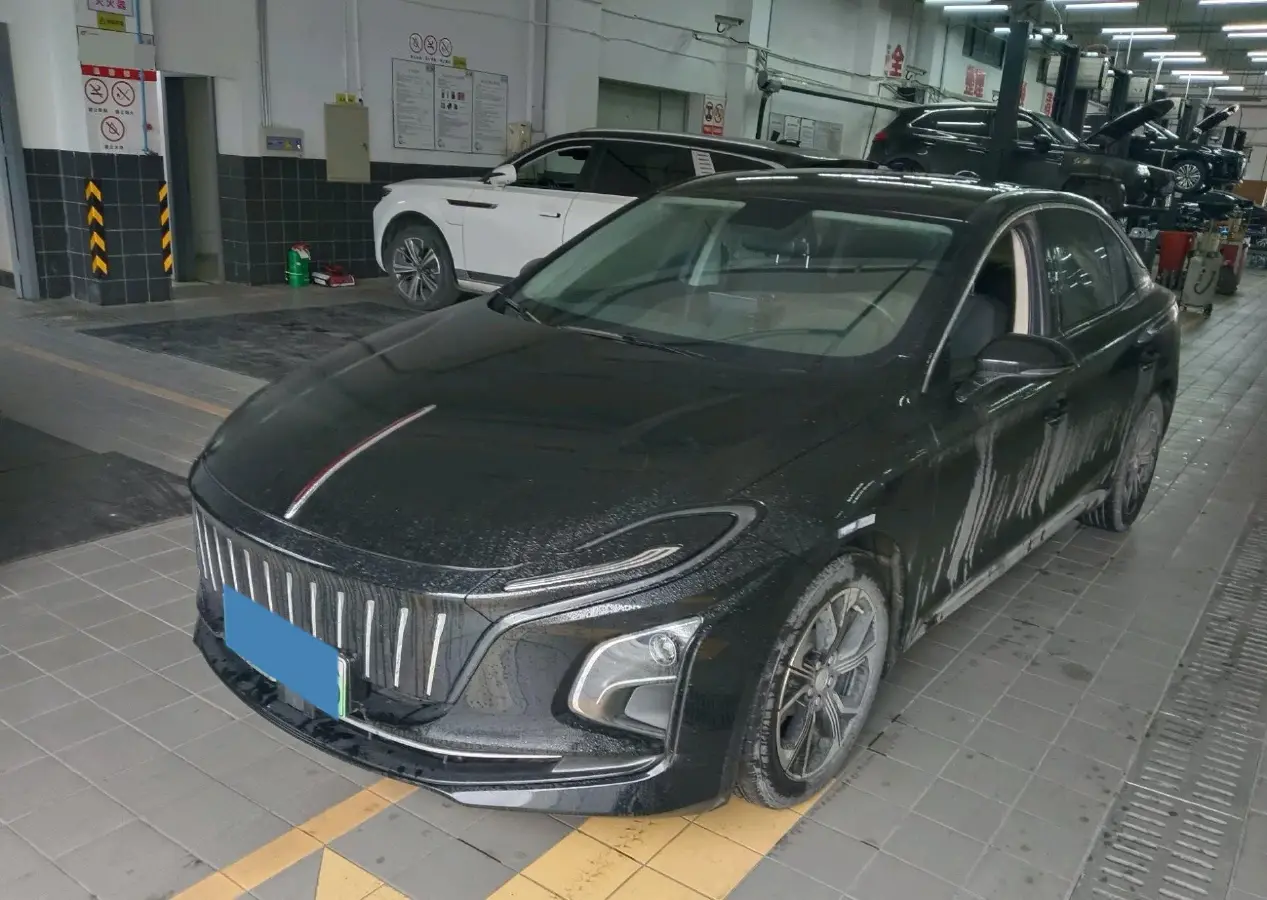 2021 HongQi E-QM5 BEV 54KWH