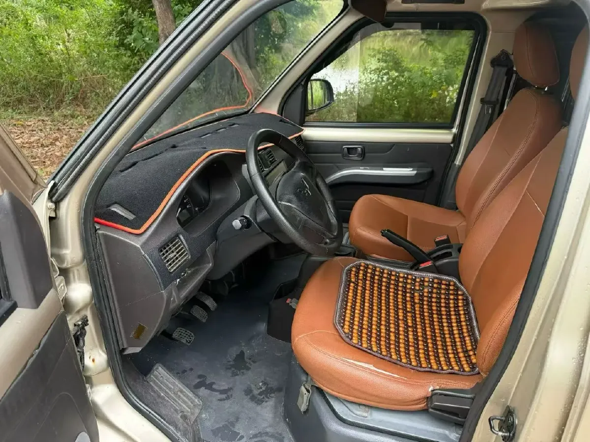 2021 SWM X2 1.5L 112HP L4 5MT,autocango,china used car exporter,china ev exporter,chinese used car exporter,chinese used ev exporter