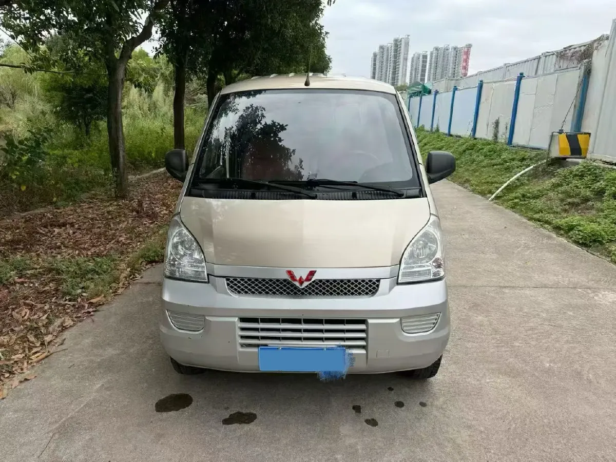 2021 SWM X2 1.5L 112HP L4 5MT,autocango,china used car exporter,china ev exporter,chinese used car exporter,chinese used ev exporter