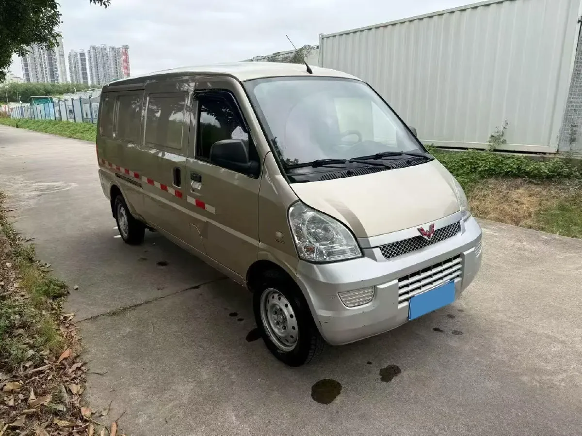 2021 SWM X2 1.5L 112HP L4 5MT,autocango,china used car exporter,china ev exporter,chinese used car exporter,chinese used ev exporter