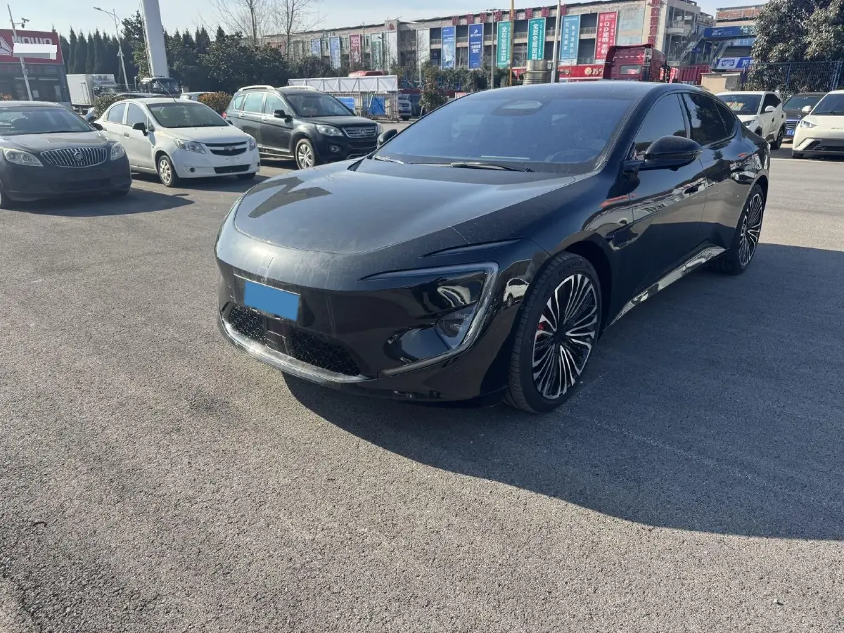 2025 Avatr 12 1.5T 156HP L4 REEV 39.05KWH