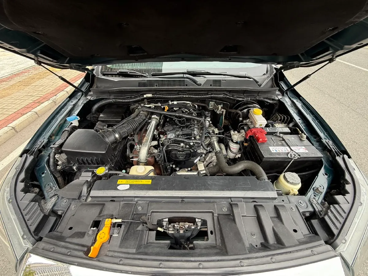 2021 Dongfeng RuiQi 6 2.3T 163HP L4 8AT,autocango,china used car exporter,china ev exporter,chinese used car exporter,chinese used ev exporter