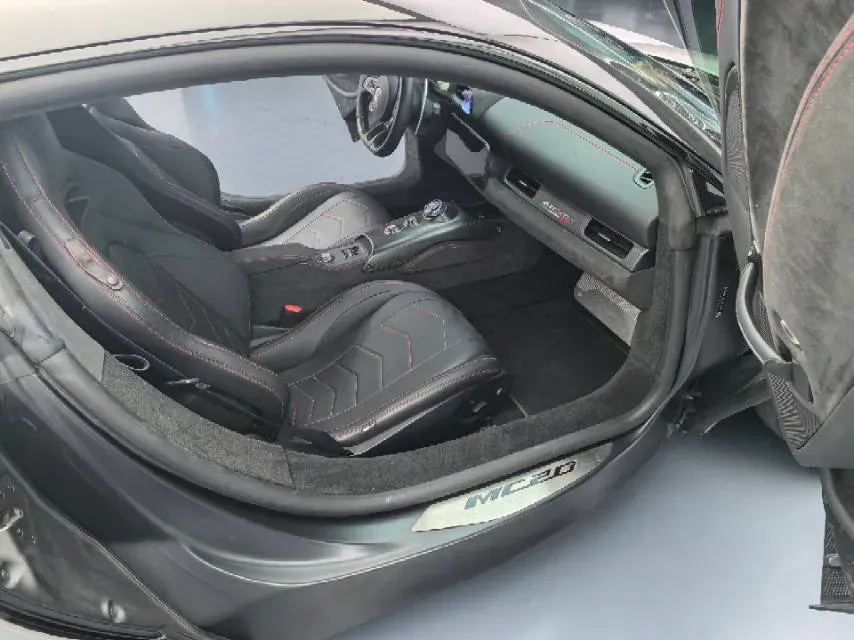2020 Maserati MC20 3.0T 630HP V6 8DCT,autocango,china used car exporter,china ev exporter,chinese used car exporter,chinese used ev exporter