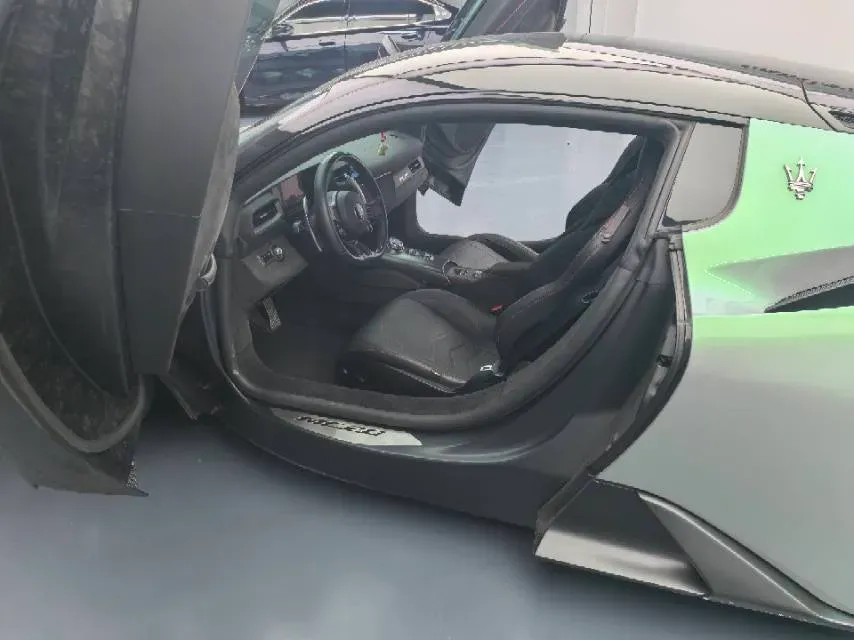 2020 Maserati MC20 3.0T 630HP V6 8DCT,autocango,china used car exporter,china ev exporter,chinese used car exporter,chinese used ev exporter