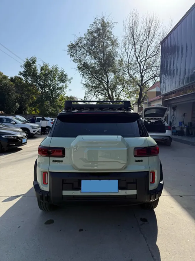 2025 Geely Cowboy 1.5T 181HP L4 7DCT,autocango,china used car exporter,china ev exporter,chinese used car exporter,chinese used ev exporter