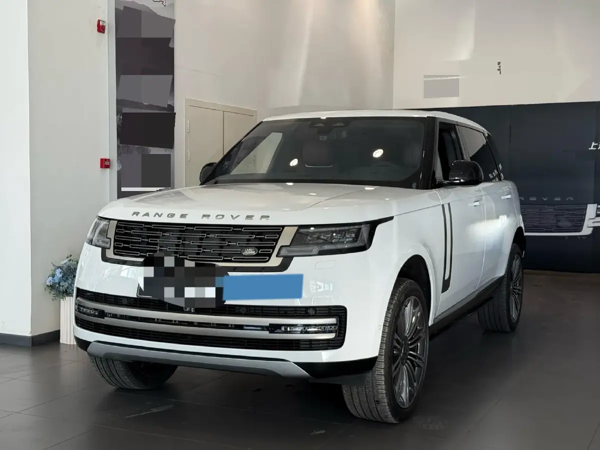 2025 Land Rover Range Rover 3.0T 400HP L6 8AT