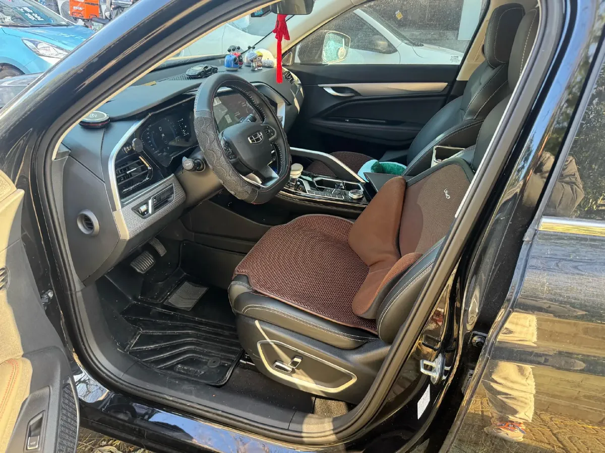 2021 Geely Tugella 2.0T 190HP L4 7DCT,autocango,china used car exporter,china ev exporter,chinese used car exporter,chinese used ev exporter