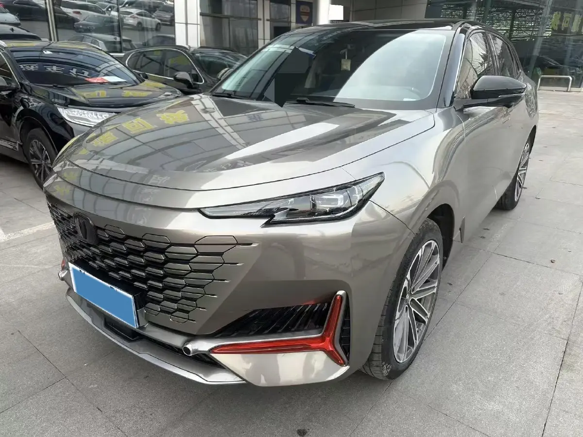 2021 ChangAn UNI-K 2.0T 233HP L4 8AT