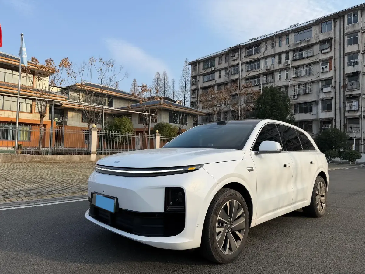 2025 Li L6 Range Extended 154HP L4 REEV