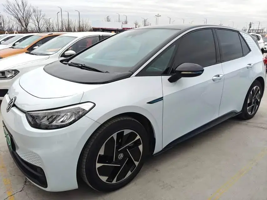 2023 Volkswagen ID.3 BEV 52.8KWH