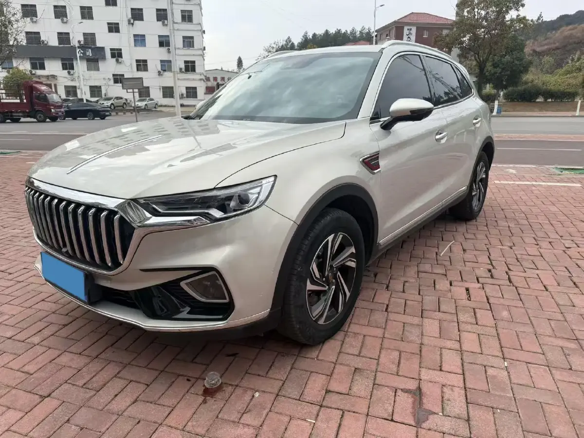 2022 HongQi HS5 2.0T 224HP L4 6AT