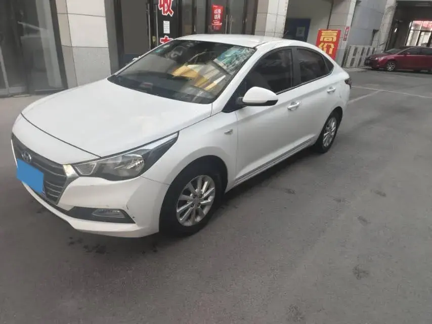 2016 Hyundai Verna 1.4L 100HP L4 6AT