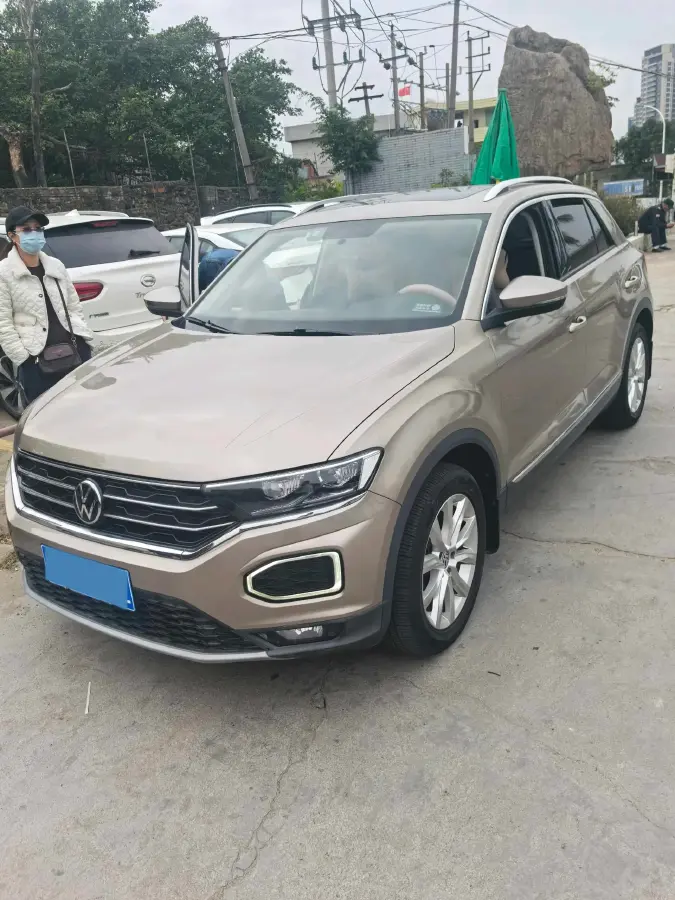 2021 Volkswagen T-Roc 1.4T 150HP L4 7DCT