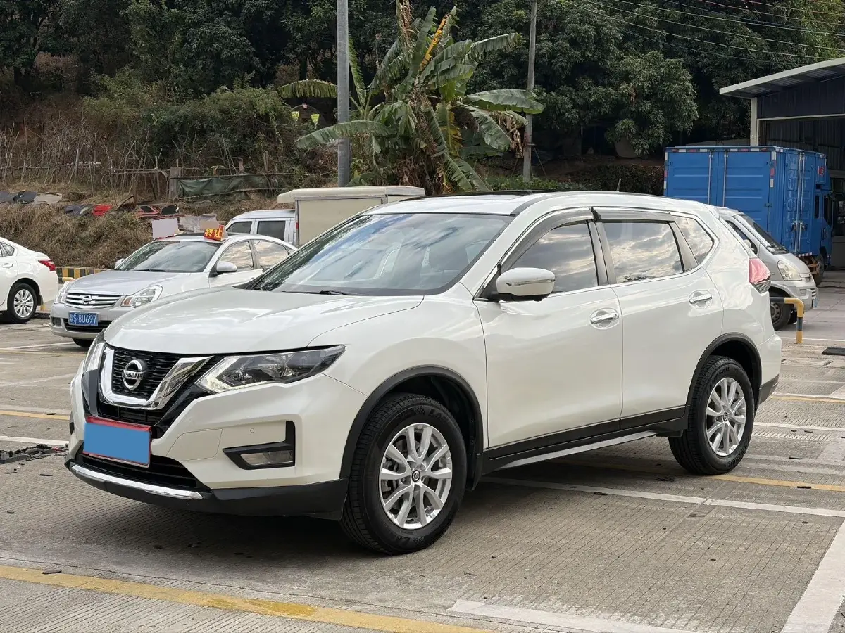 2021 Nissan X-Trail 2.0L 151HP L4 CVT