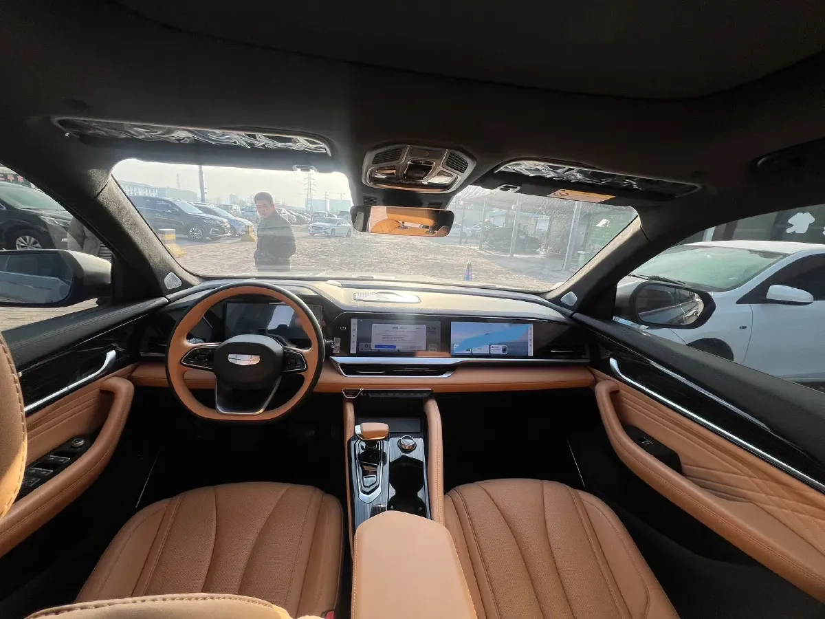 2024 Geely Monjaro 1.5T 163HP L4 3DHT Hybrid,autocango,china used car exporter,china ev exporter,chinese used car exporter,chinese used ev exporter