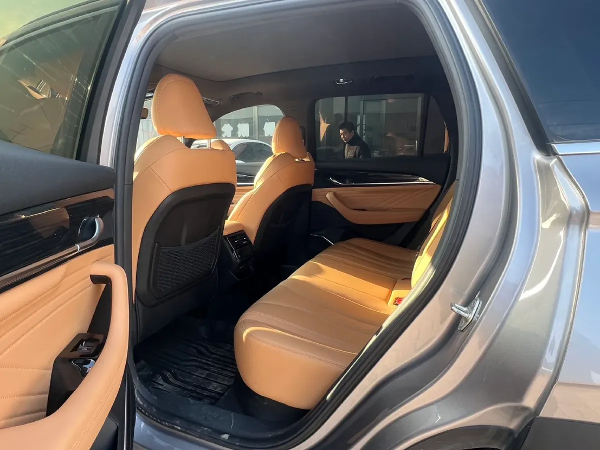 2024 Geely Monjaro 1.5T 163HP L4 3DHT Hybrid,autocango,china used car exporter,china ev exporter,chinese used car exporter,chinese used ev exporter