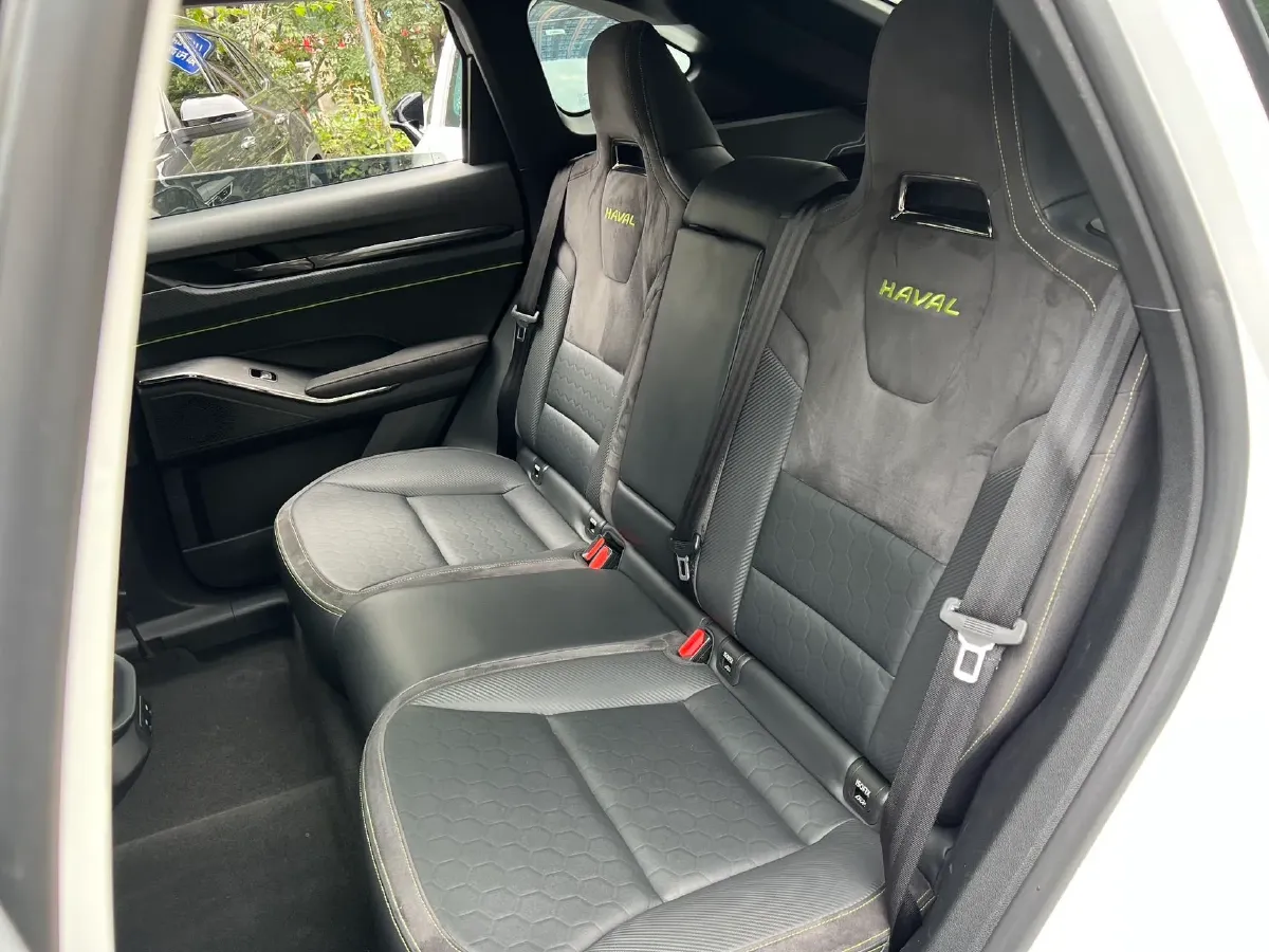 2022 Haval H6S 1.5T 150HP L4 2DHT Hybrid 1.69KWH,autocango,china used car exporter,china ev exporter,chinese used car exporter,chinese used ev exporter