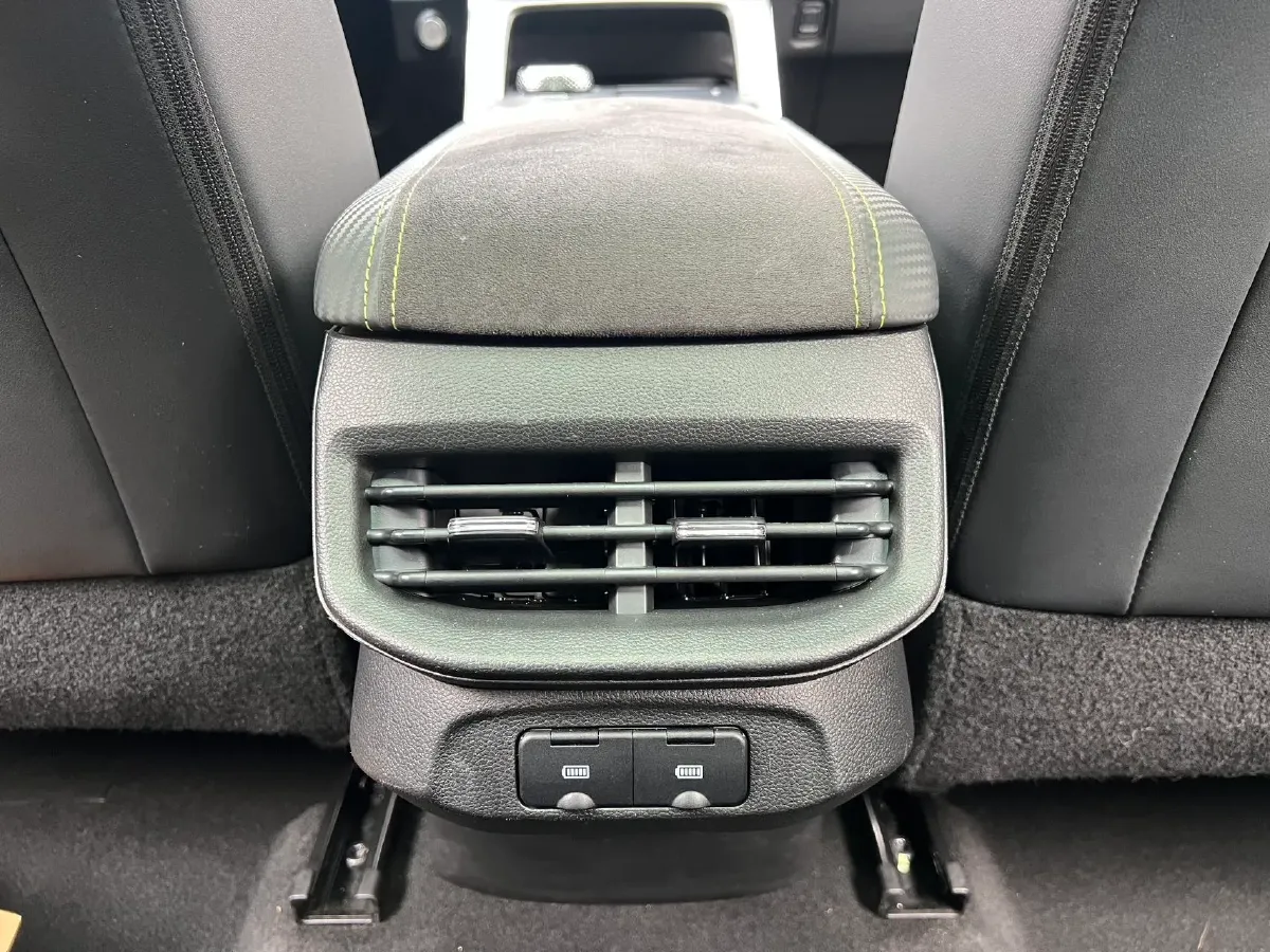 2022 Haval H6S 1.5T 150HP L4 2DHT Hybrid 1.69KWH,autocango,china used car exporter,china ev exporter,chinese used car exporter,chinese used ev exporter