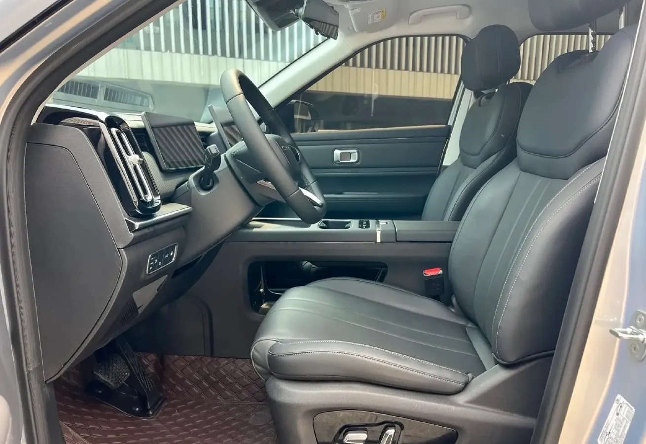 2024 Chery Exploration 06 C-DM 1.5T 156HP L4 DHT PHEV 18.3KWH,autocango,china used car exporter,china ev exporter,chinese used car exporter,chinese used ev exporter