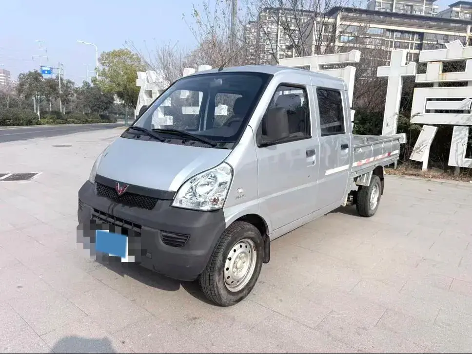 2018 WuLing RongGuang New Truck 1.5L 107HP L4 5MT