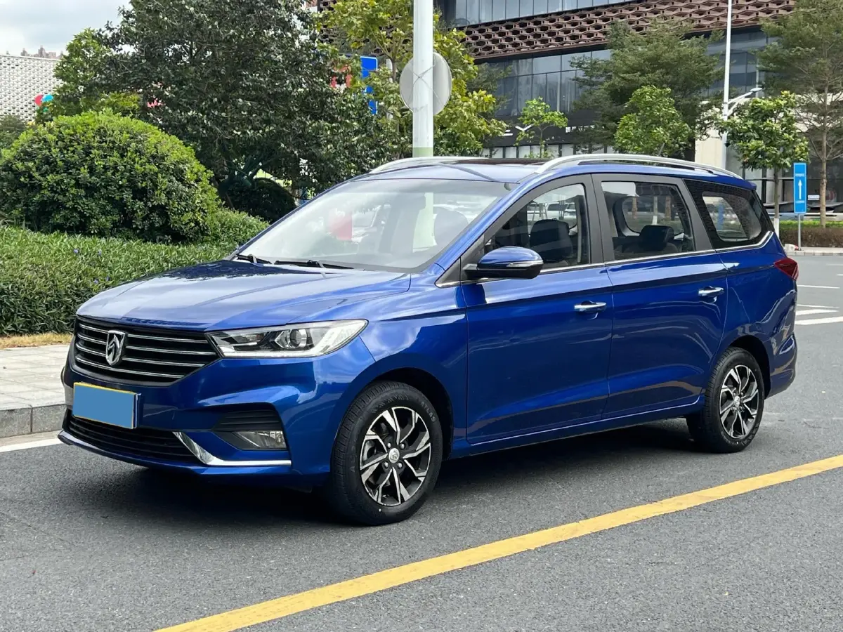 2018 BaoJun 530 1.5T 150HP L4 6MT