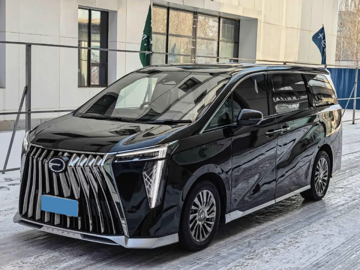 2023 GAC Trumpchi M8 2.0T 190HP L4 E-CVT Hybrid