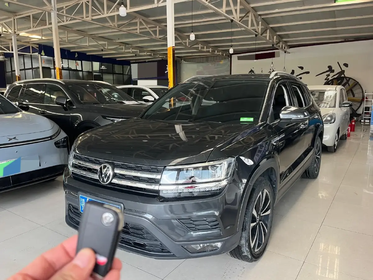 2021 Volkswagen Tharu 1.4T 150HP L4 7DCT