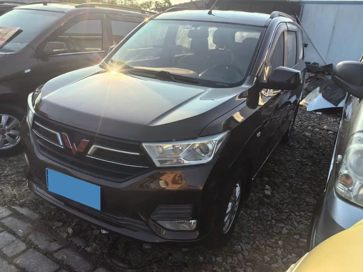 2018 WuLing HongGuang 1.5L 105HP L4 5MT