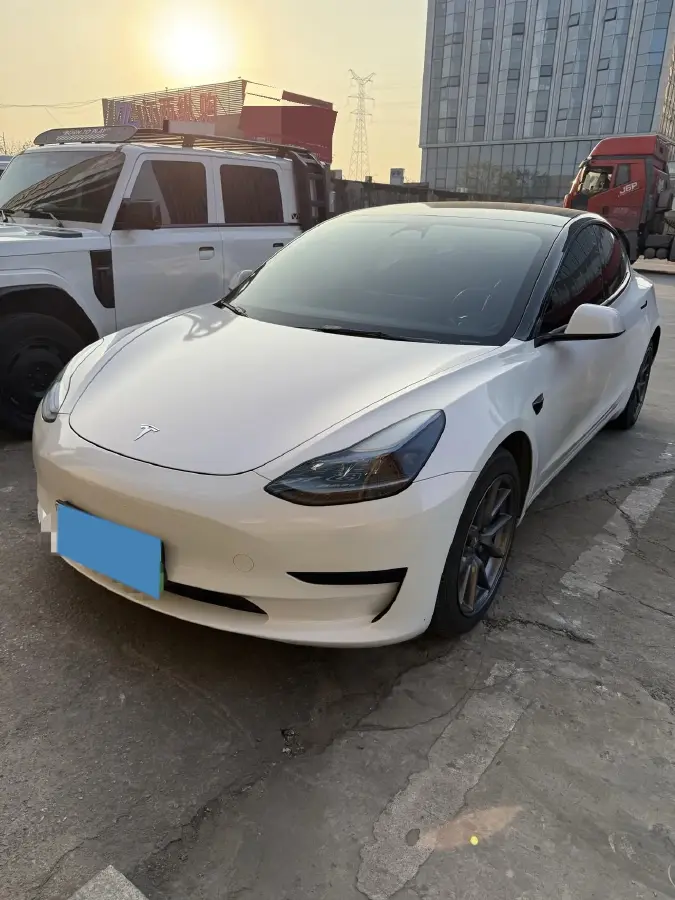 2022 Tesla Model 3 BEV 60KWH