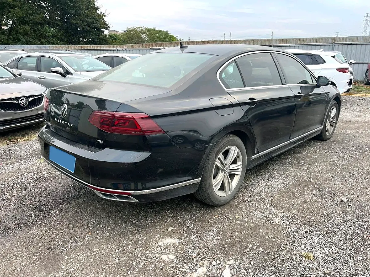 2025 Volkswagen Magotan 1.4T 150HP L4 7DCT,autocango,china used car exporter,china ev exporter,chinese used car exporter,chinese used ev exporter