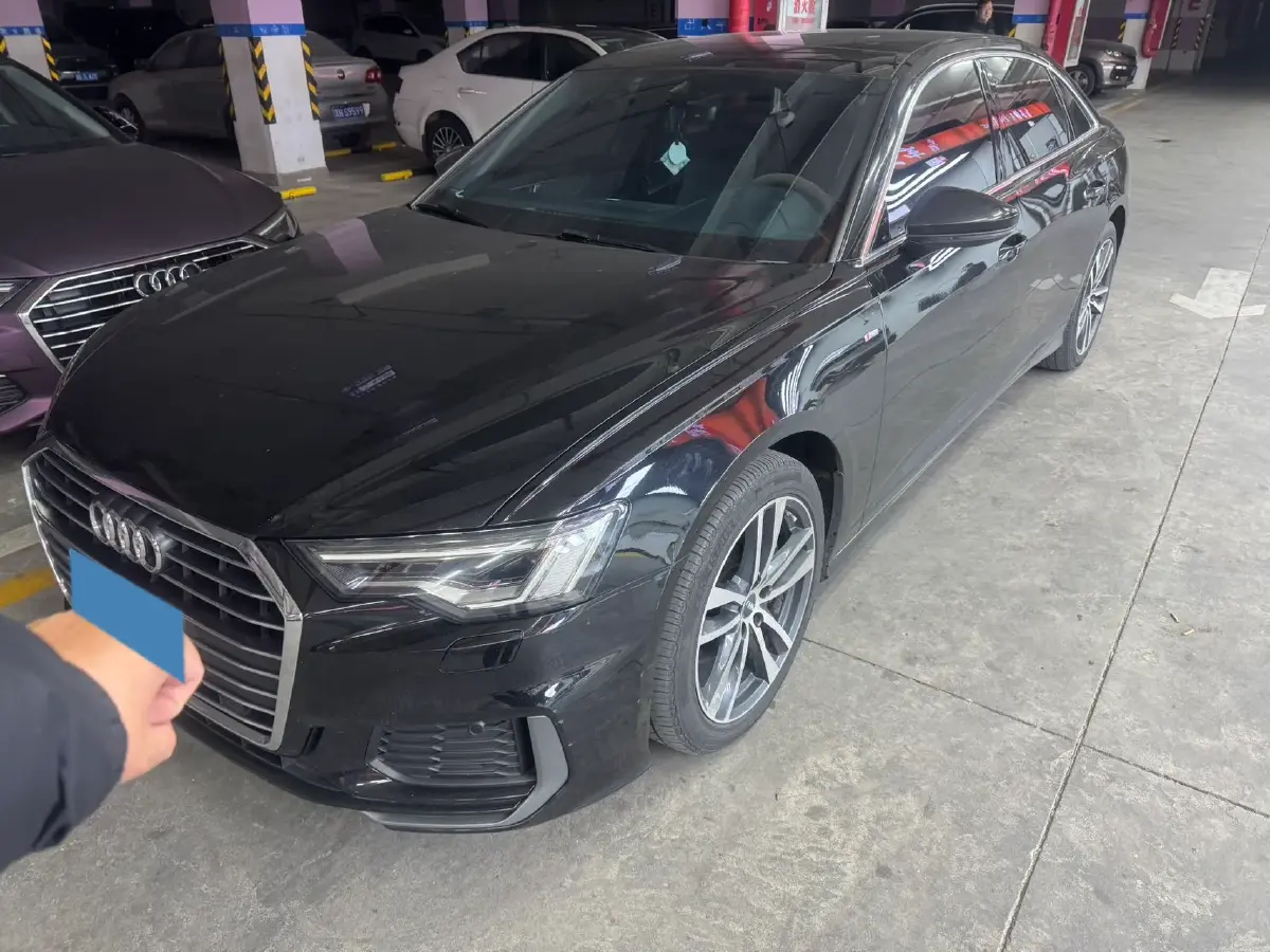 2020 Audi A6L 2.0T 190HP L4 7DCT