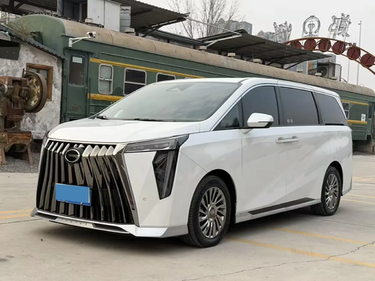 2023 GAC Trumpchi M8 2.0T 252HP L4 8AT