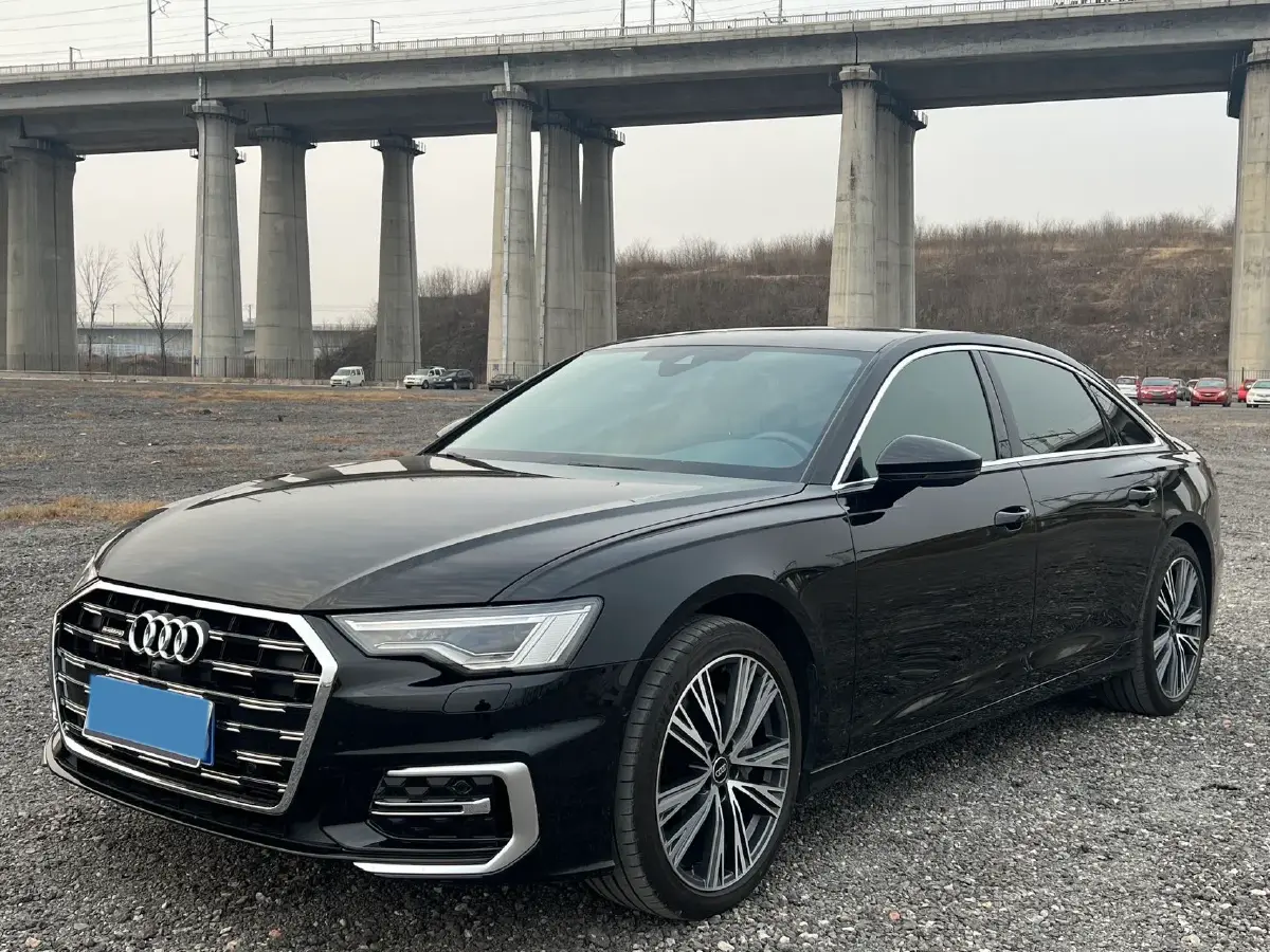 2024 Audi A6L 2.0T 245HP L4 7DCT