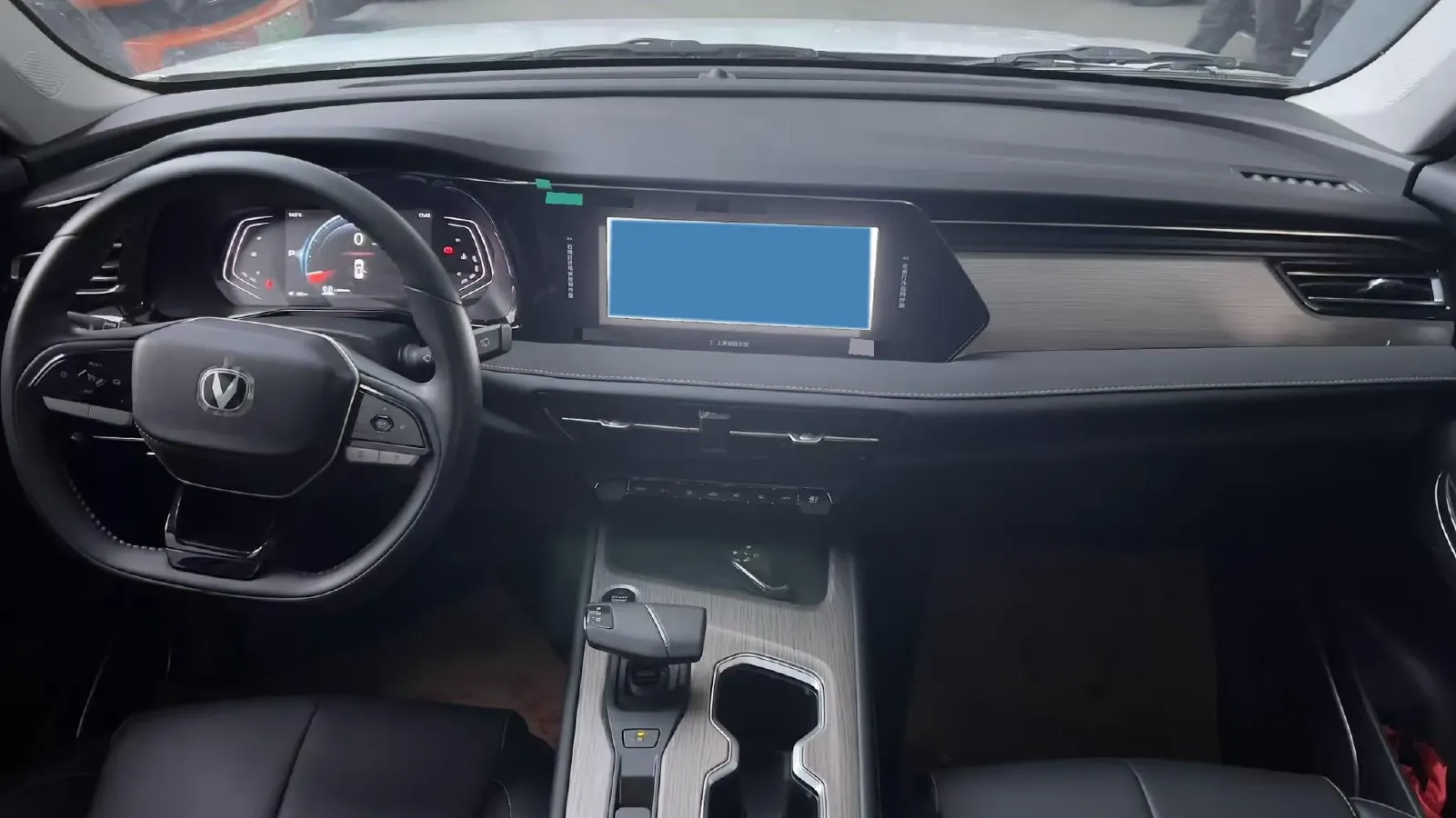 2024 ChangAn X7 PLUS 1.5T 188HP L4 7DCT,autocango,china used car exporter,china ev exporter,chinese used car exporter,chinese used ev exporter