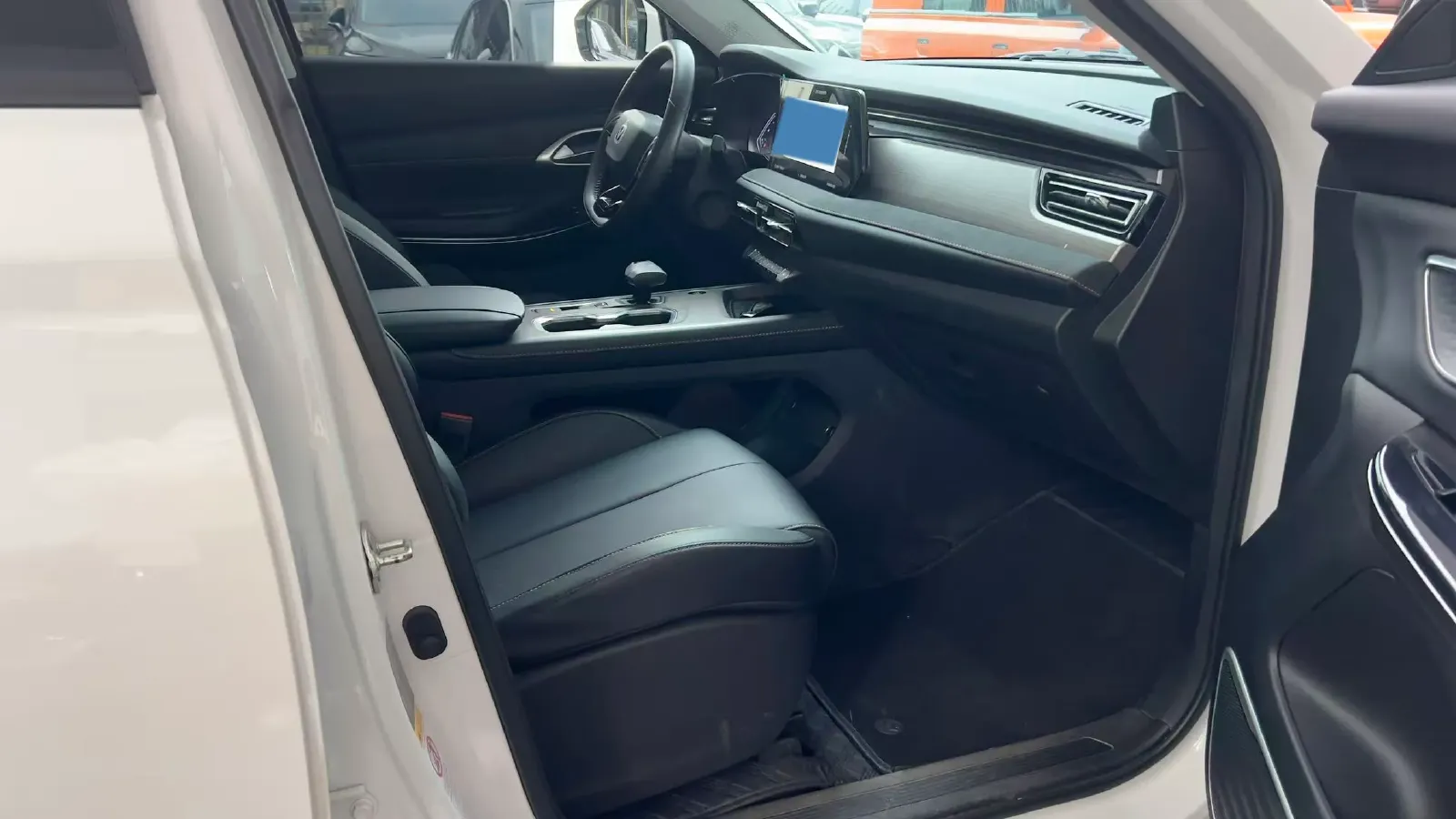 2024 ChangAn X7 PLUS 1.5T 188HP L4 7DCT,autocango,china used car exporter,china ev exporter,chinese used car exporter,chinese used ev exporter