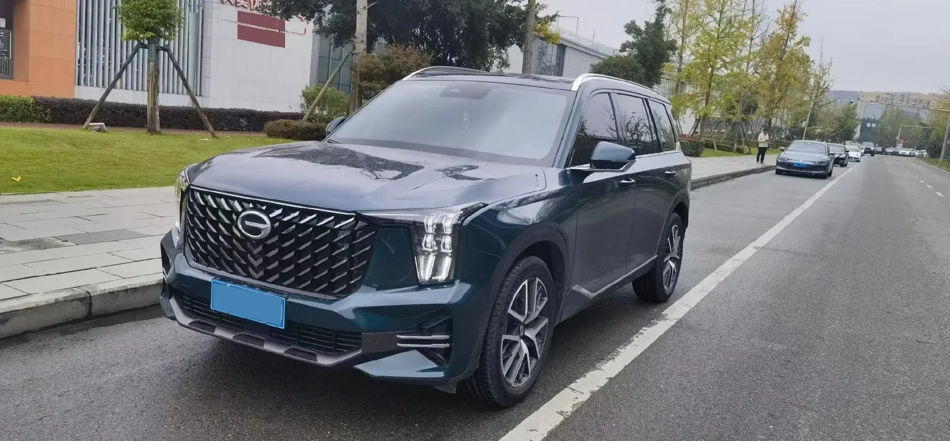 2022 GAC Trumpchi GS8 2.0T 252HP L4 8AT