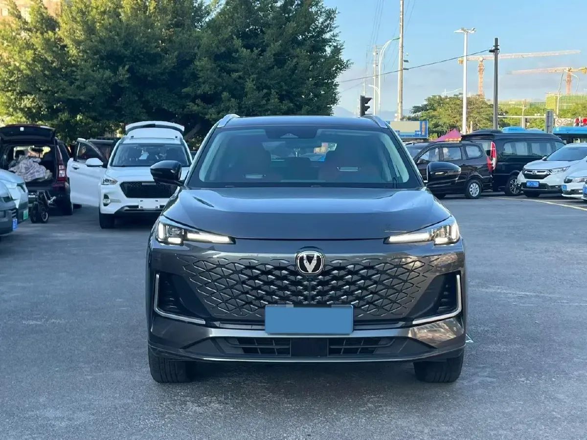 2023 ChangAn CS55 Plus 1.5T 188HP L4 7DCT,autocango,china used car exporter,china ev exporter,chinese used car exporter,chinese used ev exporter
