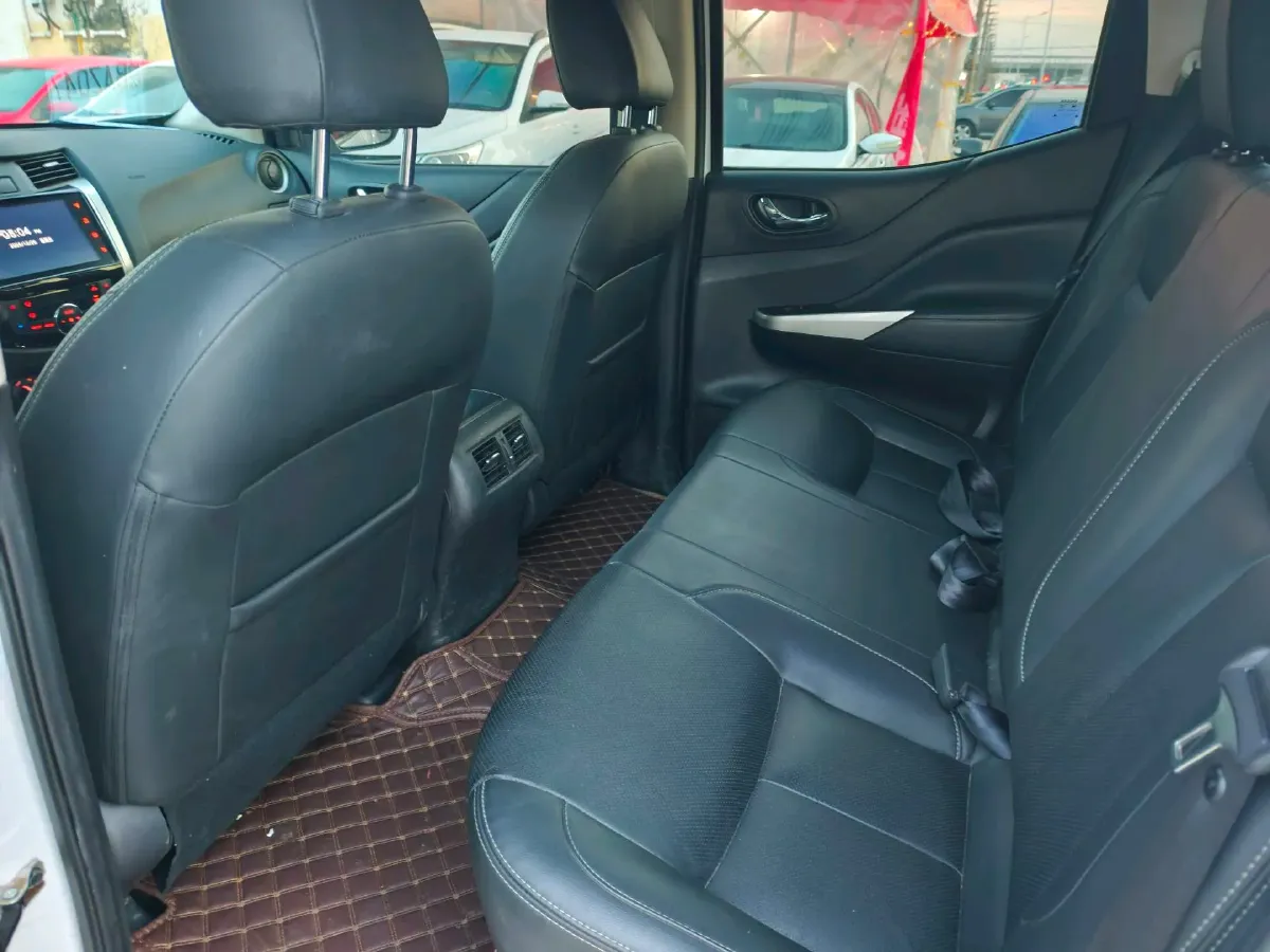 2021 Nissan Navara 2.5L 190HP L4 7AT,autocango,china used car exporter,china ev exporter,chinese used car exporter,chinese used ev exporter
