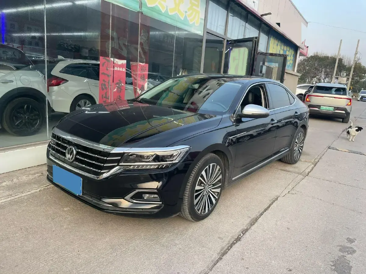 2021 Volkswagen Passat 2.0T 186HP L4 7DCT