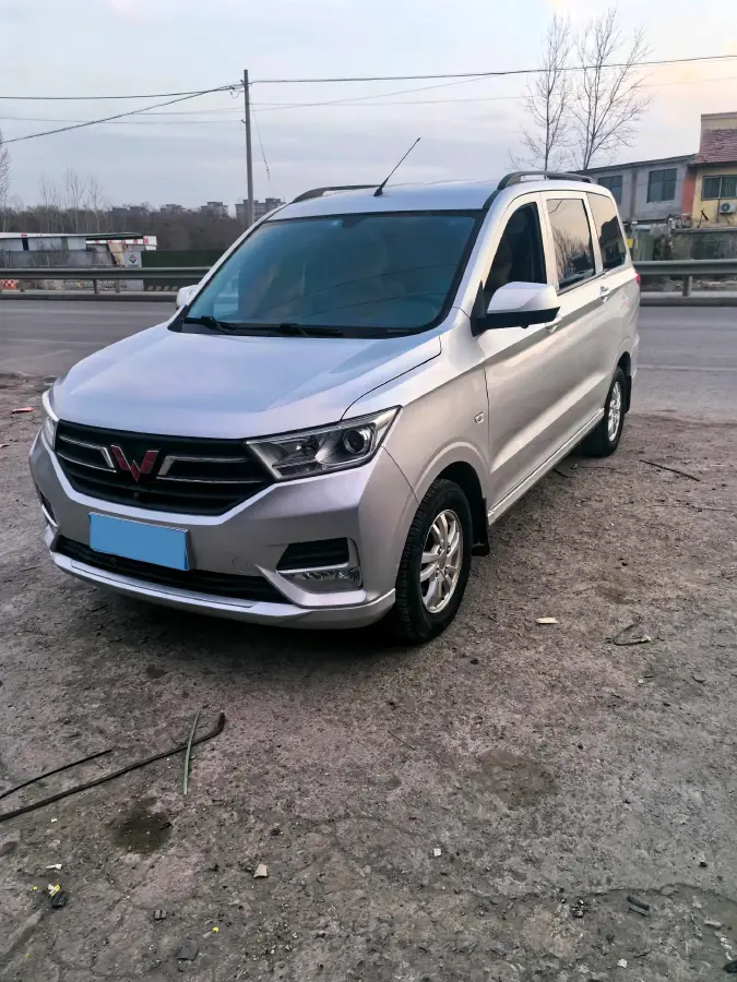 2018 WuLing HongGuang 1.5L 105HP L4 5MT